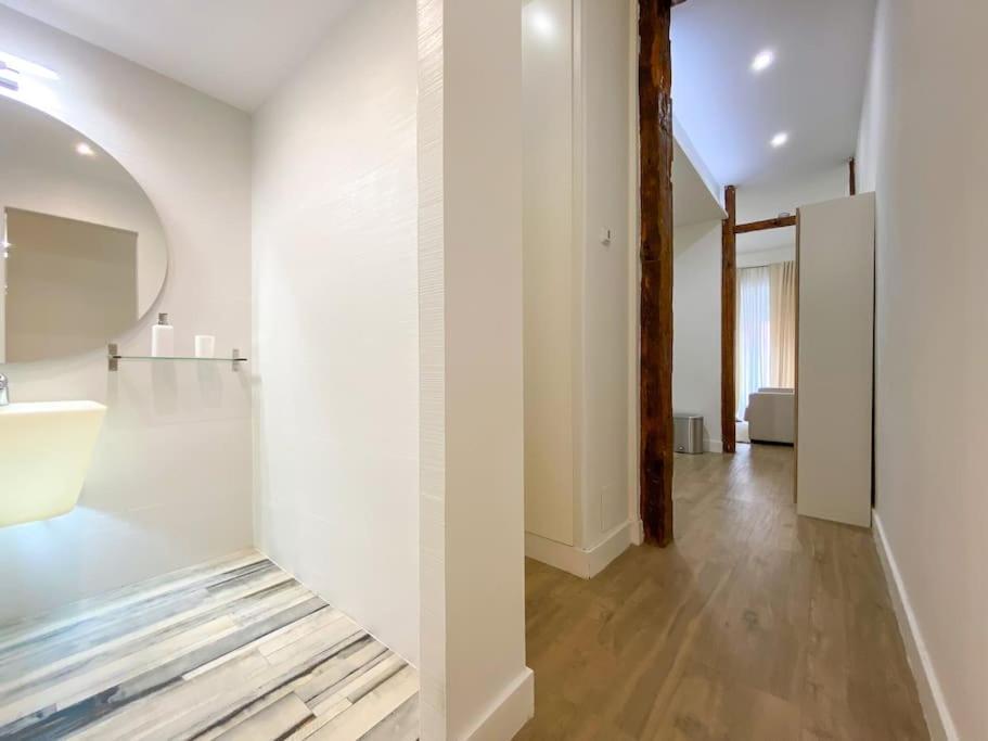 New Lavapies Spacious Flat, 2 Bedrooms And 2 Balconies Madrid Exterior foto